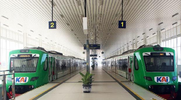 ジョクジャカルタ国際空港を発着する空港鉄道が17日、商業運転を開始した（国鉄提供）