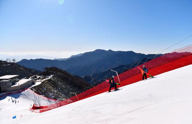 2022年２月には北京冬季五輪が開幕する。写真は競技会場のひとつとなっている北京市延慶区のスキー場（新華社）
