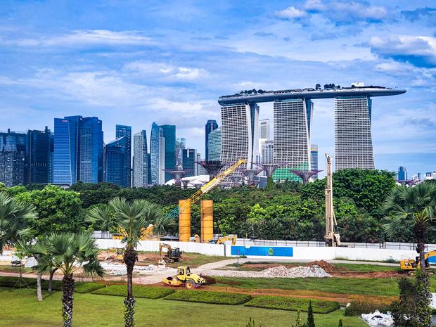 シンガポールの７～９月期の雇用統計で、労働市場に陰りが出ていることが明らかになった＝シンガポール中心部（ＮＮＡ撮影）