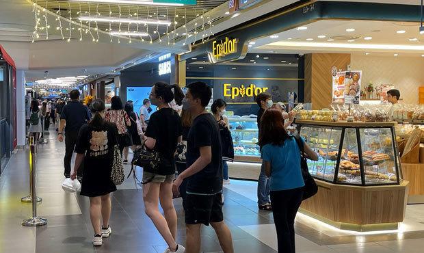 シンガポールの10月の小売業売上高は７カ月連続の２桁成長となった＝シンガポール中心部（ＮＮＡ撮影）