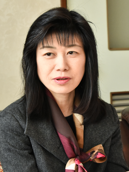 小松ばね工業株式会社　代表取締役　小松 万希子