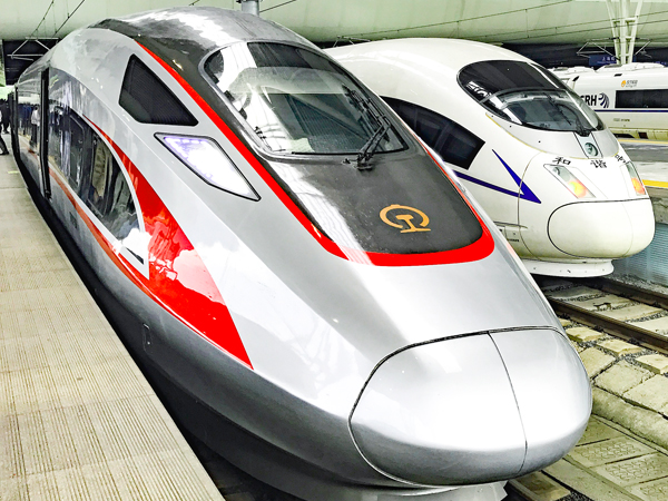 世界最速列車復興号、上海から北京まで1300キロを4時間24分