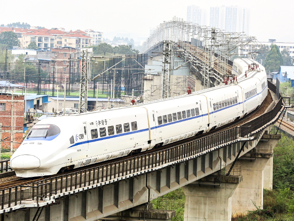 爆走、アジアの高速鉄道