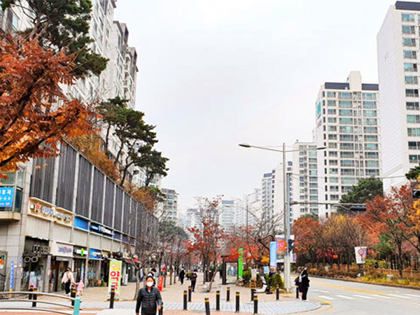 ソウル市内のマンションは平均価格が12億ウォンを超える＝21年 11⽉（ＮＮＡ撮影）