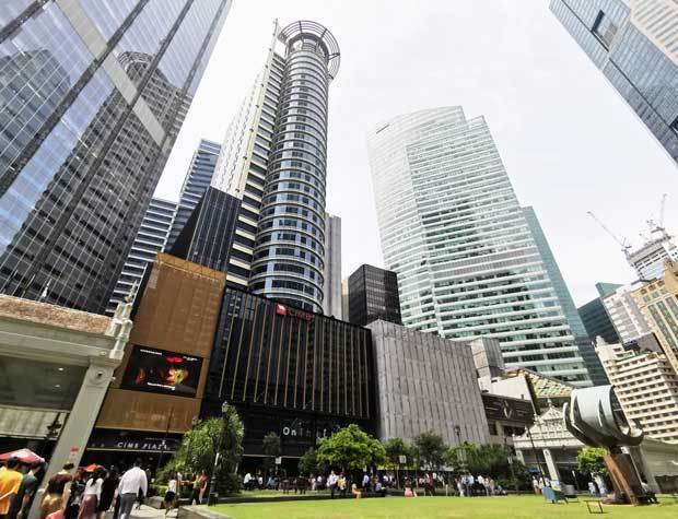 シンガポール貿易産業省が発表した2023年４～６月期のＧＤＰは物価変動の影響を除いた実質で前年同期比0.7％増だった＝シンガポール中心部（ＮＮＡ撮影）