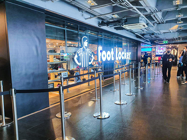 フット・ロッカーのタイ１号店（フット・ロッカーのフェイスブックより）