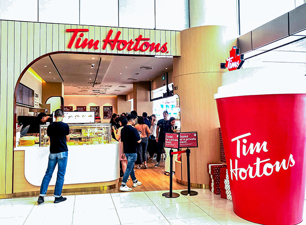 丸紅はカナダのコーヒーチェーン「ティムホートンズ」のシンガポール１号店をオープンする＝シンガポール南部（ＮＮＡ撮影）