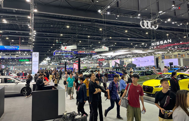 タイの首都バンコク近郊で自動車展示・販売会「第40回タイ国際モーターエキスポ2023」が開幕した＝29日（ＮＮＡ撮影）