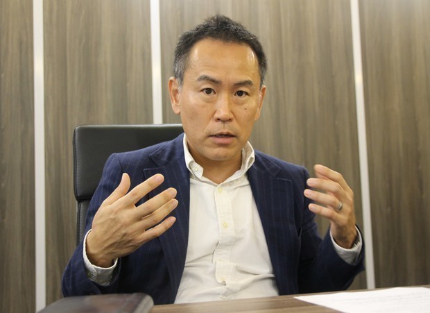 ホンダ・ベトナムの杉田社長。電動バイクの本格投入に向けた準備を加速する意向だ＝23年12月、ハノイ