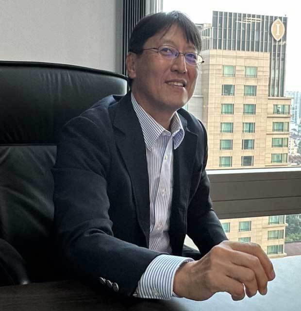 インタビューに答えるＪＦＥベトナムの芳木泰正社長