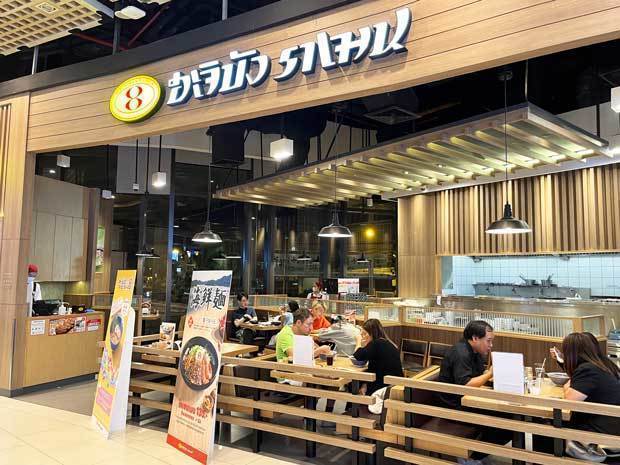 全土に159店を構える８番らーめん＝２月、タイ・バンコク（ＮＮＡ撮影）