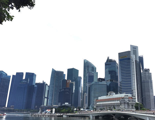 2024年度予算案に合わせて発表された経済政策では、国際課税の新ルール適用や、税制優遇措置の見直しが盛り込まれた＝シンガポール中心部（ＮＮＡ撮影）