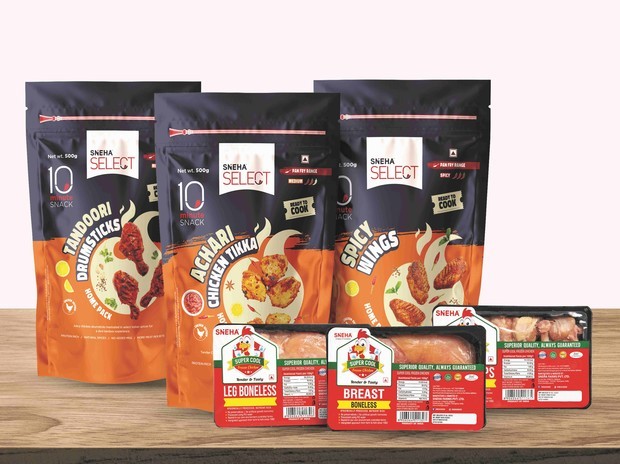 インドのブロイラー大手スネハ・ファームズ製の鶏肉商品（三井物産提供）
