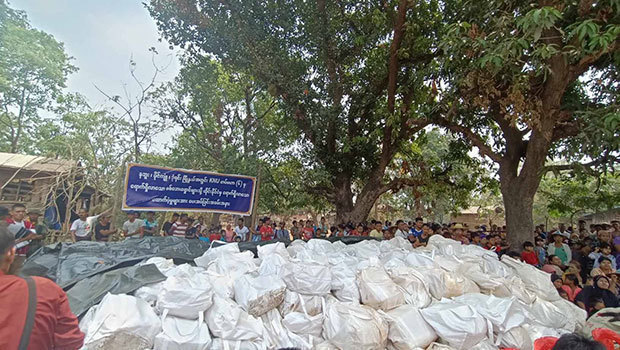 ミャンマーに届いたタイからの人道支援物資＝３月26日、カイン州（タイ外務省提供）