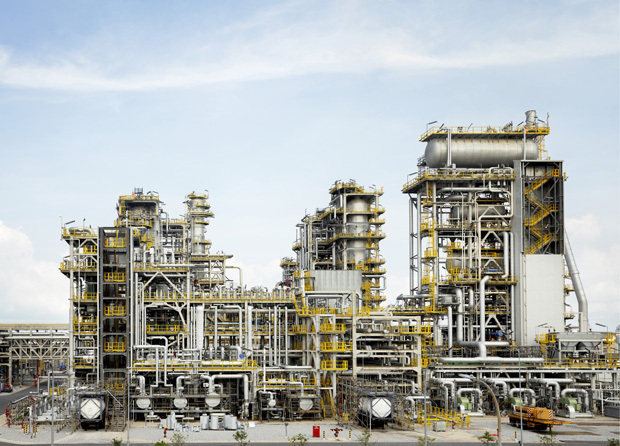 ＳＡＦで世界最大手のフィンランド企業ネステは昨年５月、シンガポールの製油所の拡張工事が完了したと発表した（同社提供）