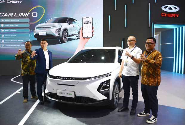 チェリー・セールス・インドネシアは、「Ｐｅｒｉｋｌｉｎｄｏ電気自動車ショー（ＰＥＶＳ）2024」で、ＥＶ「オモダＥ５」の受注台数が3,600台以上となったと明らかにした＝４月30日、ジャカルタ特別州（ＮＮＡ撮影）