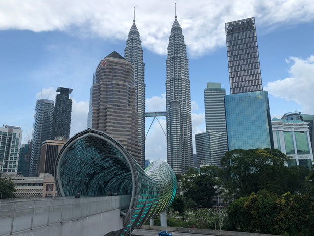 マレーシアは2020年代後半に世銀が定める高所得国入りが確実視されている＝クアラルンプール（NNA撮影）