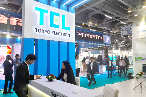 半導体産業の展示会「セミコン・インディア2024」では、東京エレクトロンもブースを設置。自社製品をアピールした＝９月、北部ウッタルプラデシュ州グレーターノイダ（ＮＮＡ撮影）
