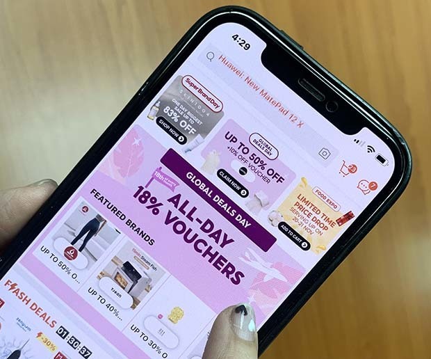 「せっかち経済」が拡大する東南アジアで衝動買いによる債務増加などに対する懸念が出ている（ＮＮＡ撮影）