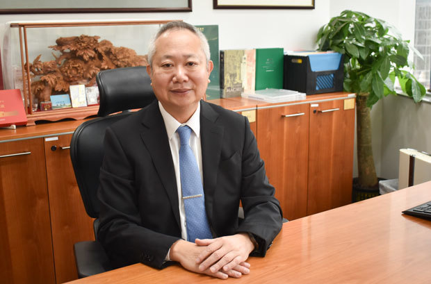 澳門日本商会の蕭志偉理事長＝11月25日（ＮＮＡ撮影）