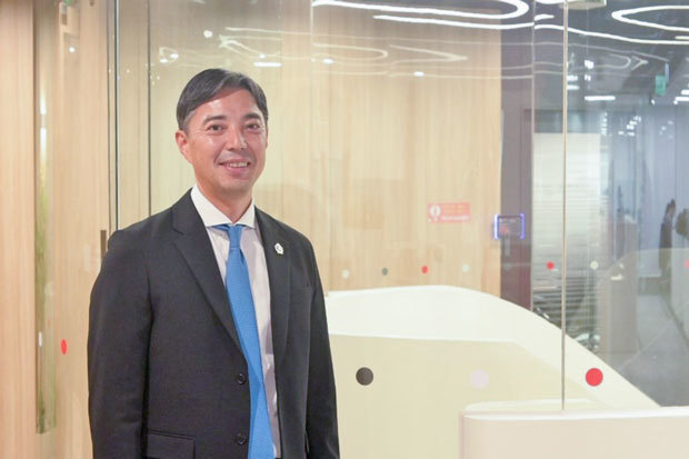 ホーチミン日本商工会議所の埜崎孝雄会頭（三菱ＵＦＪ銀行ホーチミン支店長）は南部当局との対話枠組みを通じ投資環境の改善にあたっている＝24年12月、ホーチミン市