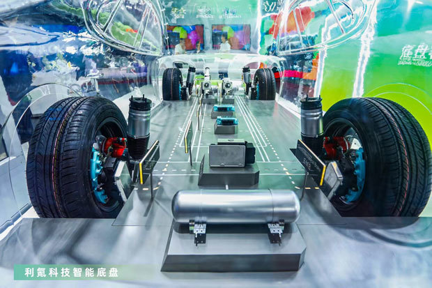 リクテクノロジーが開発したシャシー・バイ・ワイヤ製品（同社提供） 
