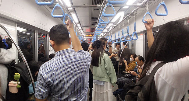南部ホーチミン市のメトロ１号線は３月22日に開業３カ月を迎え、沿線エリアでは経済効果が現れ始めている