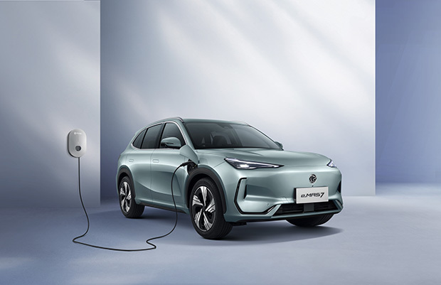プロトンのＥＶ「ｅ．ＭＡＳ７（イーマス７）」（同社提供）