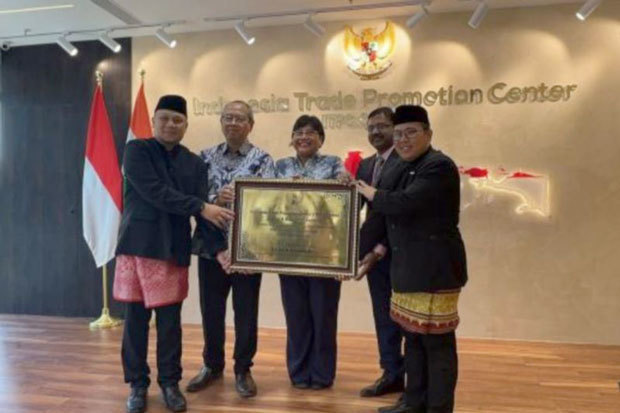 新たなオフィスに移転したインドネシア貿易振興センター（ＩＴＰＣ）チェンナイ事務所＝26日（アンタラ通信）