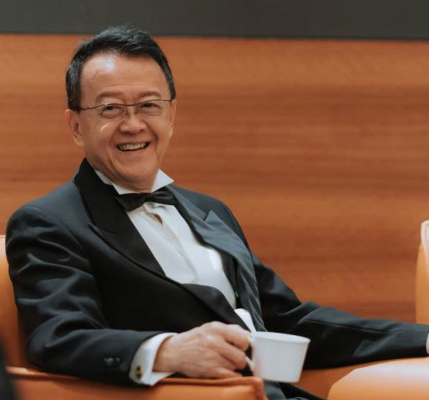 「旭日中綬章」を受章したチア氏（在マレーシア日本大使館提供）