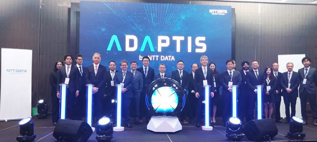 ＮＴＴデータは、キャッシュレス決済の新ブランド「ＡＤＡＰＴＩＳ」を発表した＝４月30日、クアラルンプール（ＮＮＡ撮影）