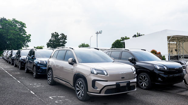 ＡＩＯＮインドネシアは３日、ＳＵＶのＥＶ「ＡＩＯＮ Ｖ」の国内組み立て生産と納車を開始した（同社提供）