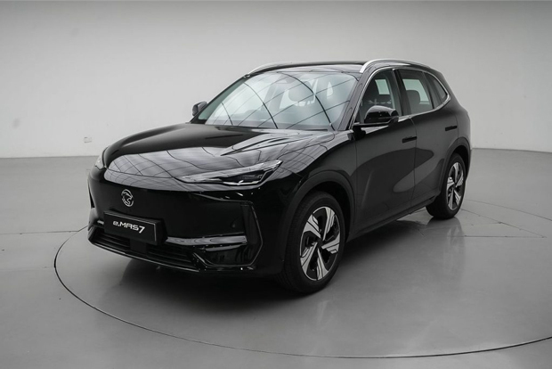 ＥＶ「ｅ．ＭＡＳ７」の改良モデルの新色「オブシディアン・ブラック」（ＰＲＯ―ＮＥＴ提供）