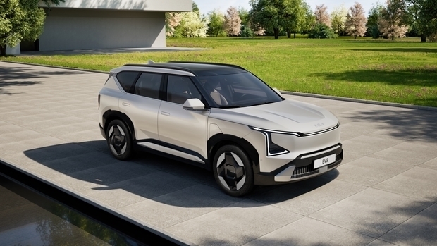 起亜が９月中の発売を目指しているＥＶ５（同社提供）