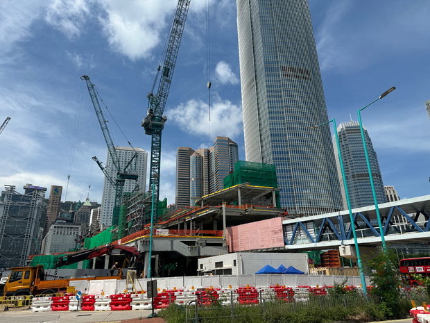 中環新海浜三号用地１期の建設現場＝中環（BlackHills撮影）