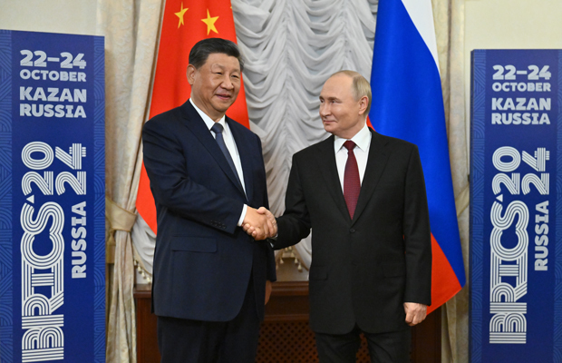 ロシアと中国はＢＲＩＣＳのほかにも、北極海発など多方面で協力を進める＝24年10月、ロシア（ＢＲＩＣＳ公式サイト提供）