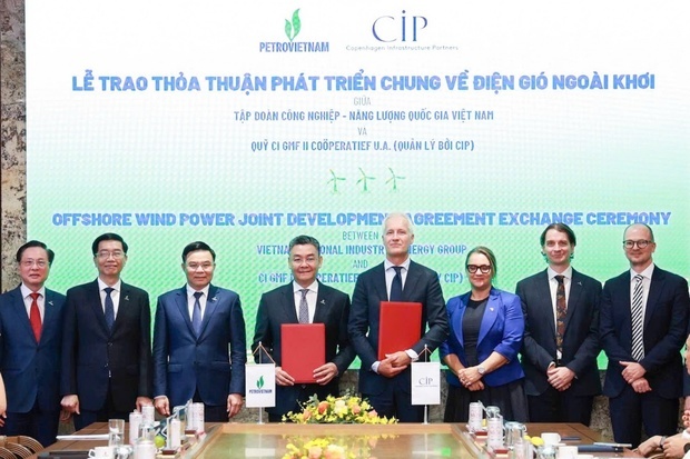 ペトロベトナムと再生可能エネルギー分野の世界大手ＣＩＰの投資ファンドは、洋上風力発電の分野で協力する（ペトロベトナム提供）