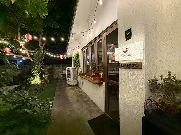 ＫＯＮＯＭＵはクアラルンプールで鉄板焼き店・バー「テッパンヤキ・コノム×バー・モク（TEPPANYAKI KONOMU × BAR MOKU）」を開業した（同社提供）