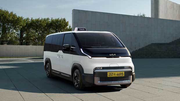 特定目的向け車両（ＰＢＶ）「ＰＶ５」のタクシーモデル（起亜提供）