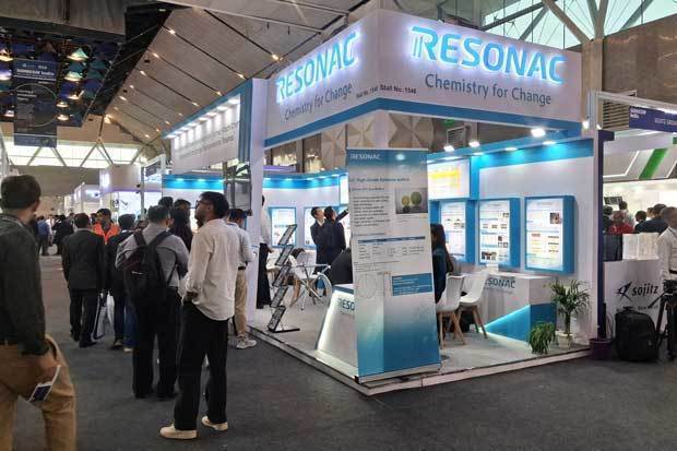 半導体産業の展示会「セミコン・インディア2025」（９月２～４日）で設けたレゾナックのブース＝９月、インドの首都ニューデリー（ＮＮＡ撮影）