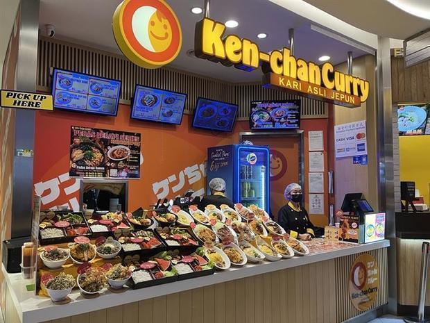 「ケンちゃんカレー」の店舗＝30日、クアラルンプール（ＮＮＡ撮影）