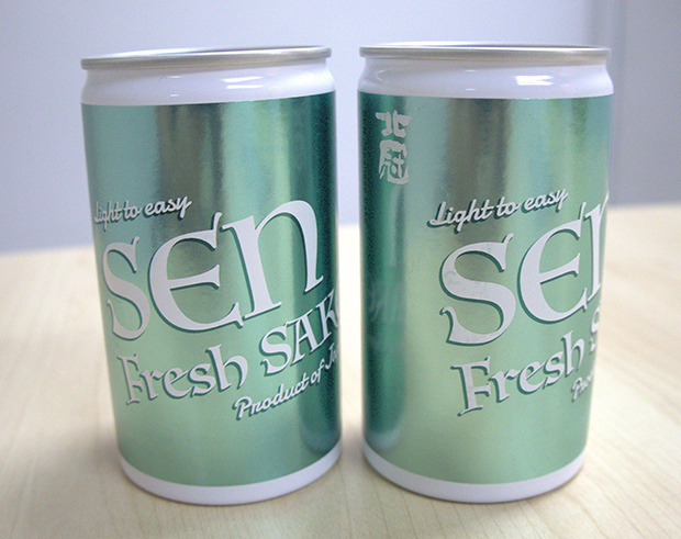 北関酒造がシンガポール市場向けに開発した新商品「ＳＥＮ」（ＮＮＡ撮影）