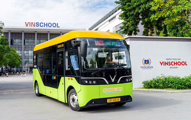 国内初の電動スクールバスサービスが始まった（ビングループ提供）