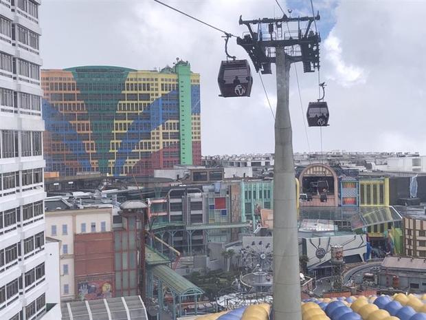 ゲンティンハイランドのカジノや遊園地といった娯楽施設＝３月、パハン州（ＮＮＡ撮影）