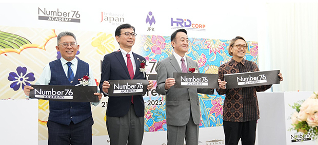 パドリング・セブンティー・シックスは、美容教育機関「Number76アカデミー」を開校した＝21日、クアラルンプール（同社提供）