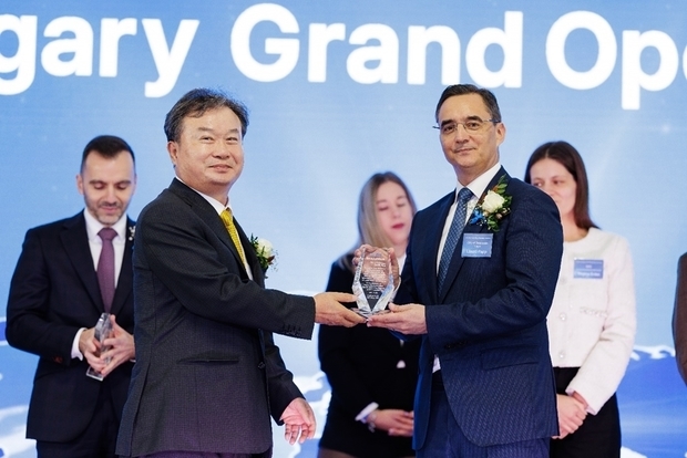 エコプロのハンガリー東部デブレツェンの正極材工場が完工した（同社提供）
