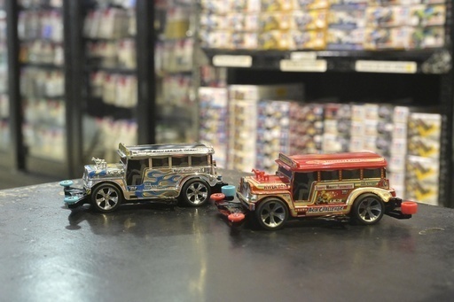 ジプニーモデルのミニ四駆＝10月、マニラ（共同）