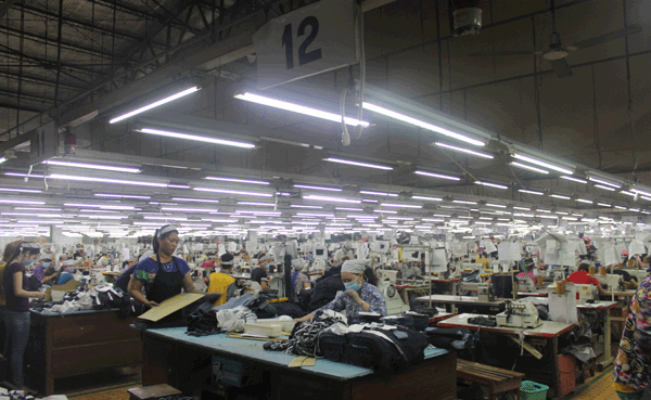 ＴＰＰ発効を見据え、台湾系の繊維企業はベトナムへの投資を急ぐ（写真はイメージ、ビンズオン省の悦新製衣国際ベトナム）