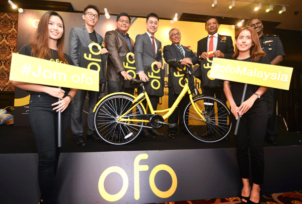 ＜フォトニュース＞マレーシアに参入する自転車シェアリングサービス「ｏｆｏ」が現地でＰＲイベントを行った＝８月３日、マラッカ（新華社）