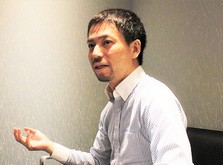 「東南アジアの日系企業は、コロナ後を見据えた事業変革を行う必要がある」と説明するＩＧＰＩ共同責任者・ＩＧＰＩシンガポールＣＥＯの坂田幸樹氏＝シンガポール中心部（ＮＮＡ撮影）